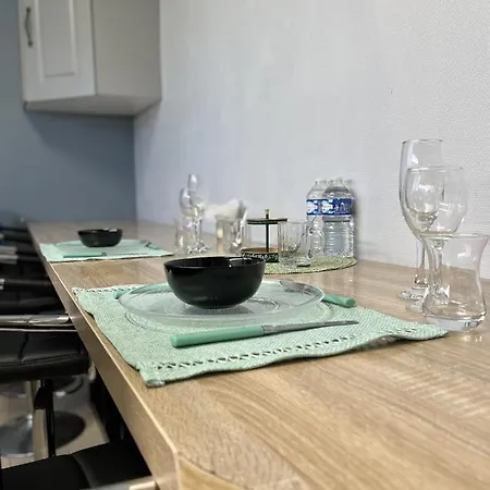 L'appartement De Thomas * رانس